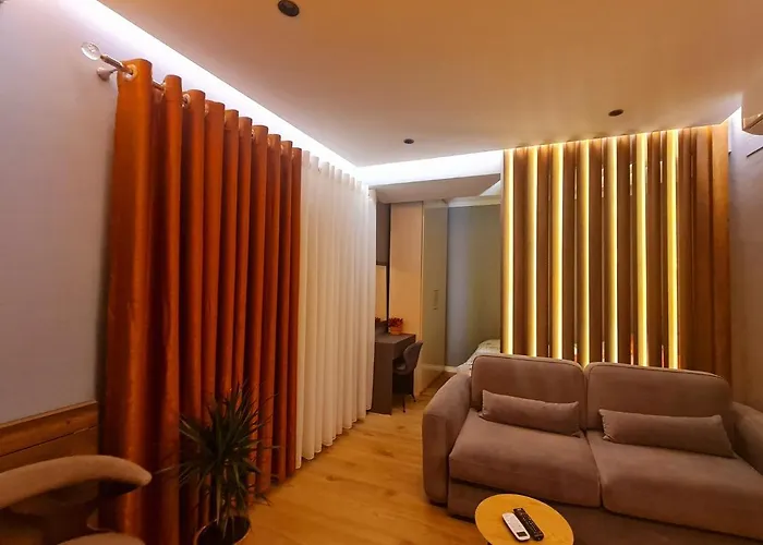 公寓 Sunny - Blloku Tirana, Near