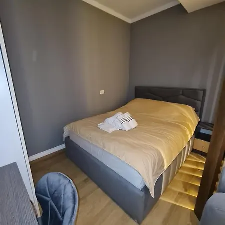 Sunny - Blloku Tirana, Near Апартаменты
